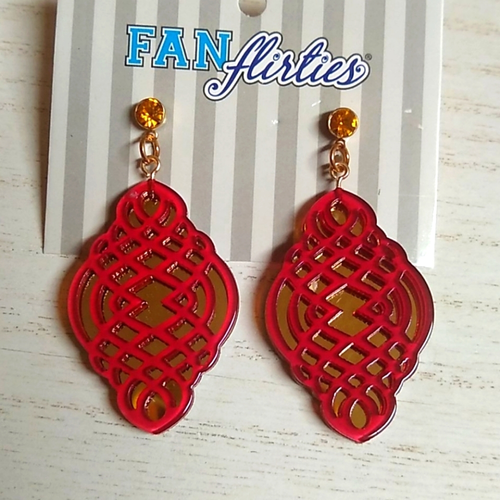 😻 3 For $15 Garnet & Gold Bling Stud Dangles